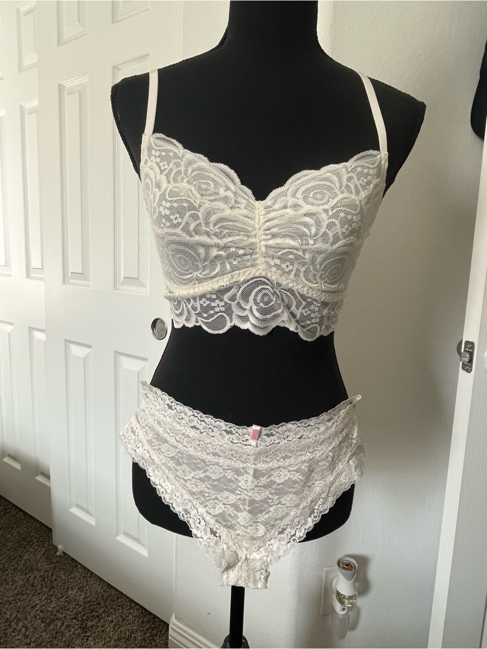PINK Victoria’s Secret Ivory Lace Bralette & Bikini Set
